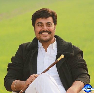 Photo of Guggu Gill at a show