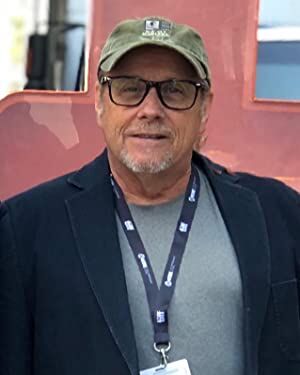 Official profile picture of Hank White