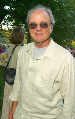 Official profile picture of Harris Yulin
