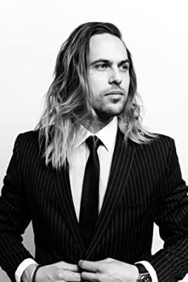 Official profile picture of Harrison Quinn