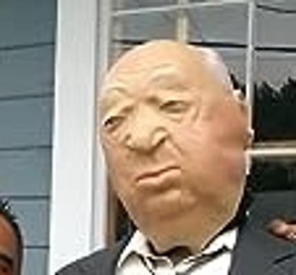 Official profile picture of Hassan Zee