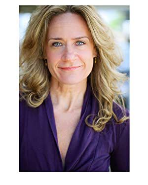 Official profile picture of Helen Coxe