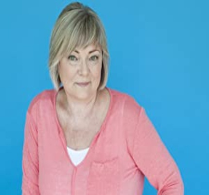 Official profile picture of Helly Chester