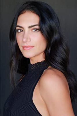 Official profile picture of Hollie Bahar