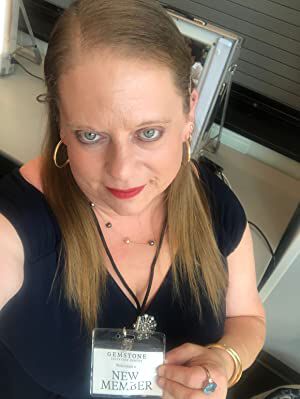 Official profile picture of Holly Anderson Storey