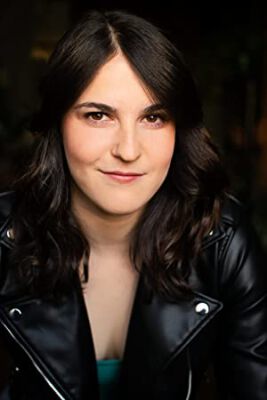 Official profile picture of Holly Mason