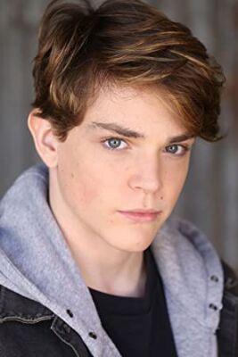 Official profile picture of Hunter Wenzel