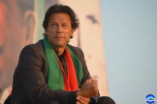 Photo of Imran Khan at an appearance