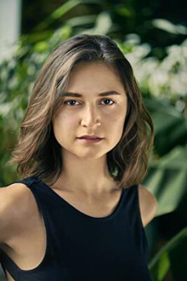Official profile picture of Isabella Nefar