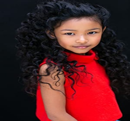 Official profile picture of Isla Colbert