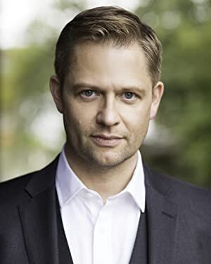 Official profile picture of James Chalmers