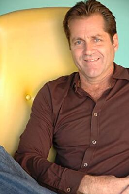 Official profile picture of James Van Patten