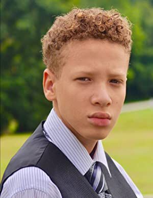Official profile picture of Jaron Elijah Hopkins