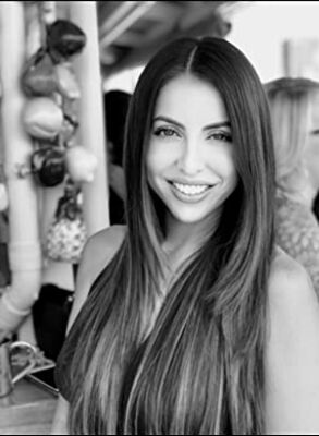 Official profile picture of Jeanette Ochoa