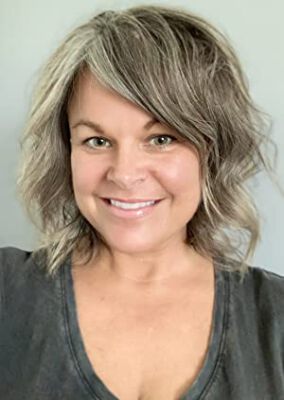 Official profile picture of Jennifer Adams