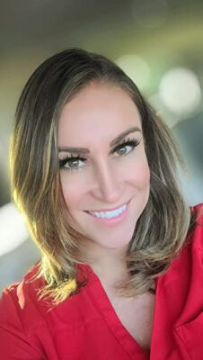 Official profile picture of Jennifer Slack