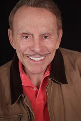 Official profile picture of Johnny Robish