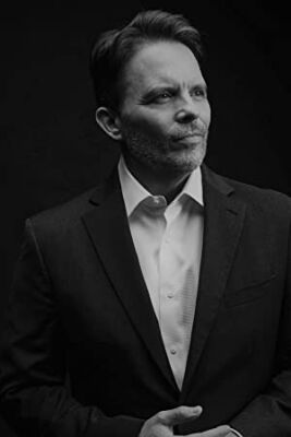 Official profile picture of Jon Michael Davis