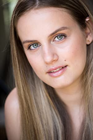 Official profile picture of Josephine Valentina Clark
