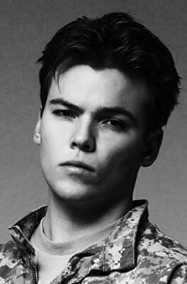 Official profile picture of Joshua Hoffman