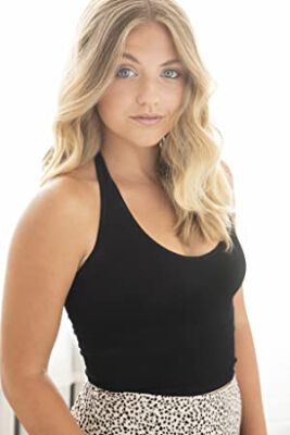 Official profile picture of Josie Axelson