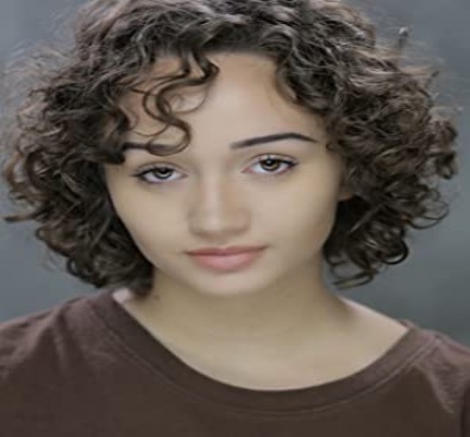 Official profile picture of Julia Llamas