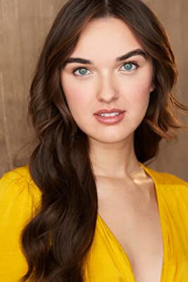 Official profile picture of Julia Stier