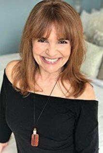 Official profile picture of Julie Maddalena