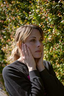 Official profile picture of Julie Mond