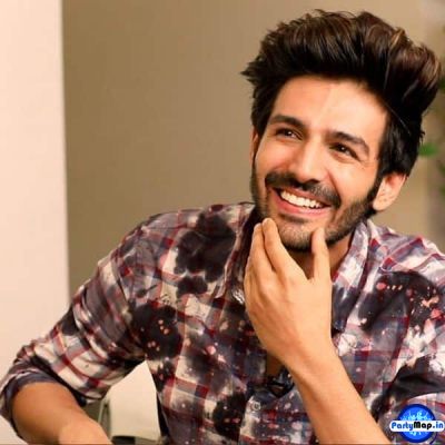 Photo of Kartik Aryan at an appearance