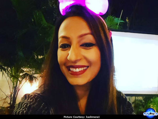 Photo of Kashmera Shah at an appearance