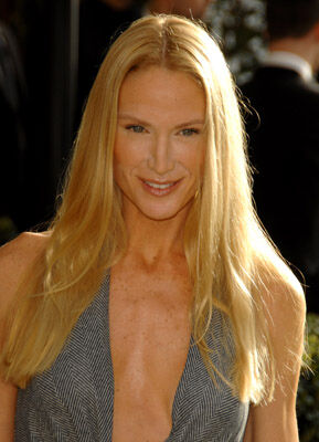 Official profile picture of Kelly Lynch