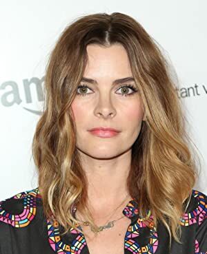 Official profile picture of Kelly Oxford Movies