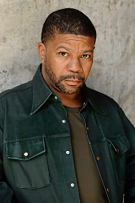 Official profile picture of Kelly Perine