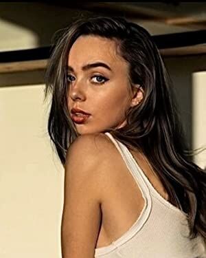 Official profile picture of Kristin Linkletter