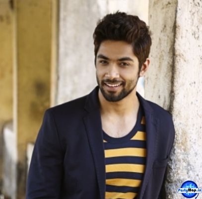 Photo of Kunal Vohra at a show