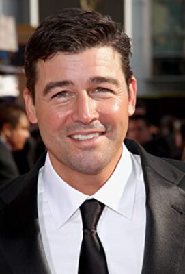 Official profile picture of Kyle Chandler