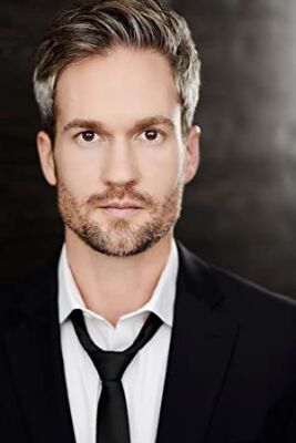 Official profile picture of Kyle David Pierce