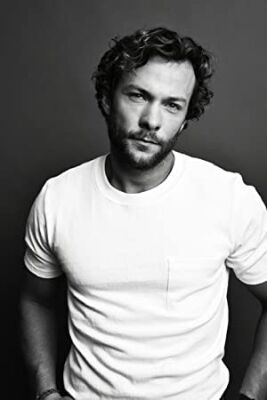 Official profile picture of Kyle Schmid