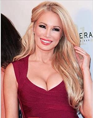 Official profile picture of Lana Kinnear