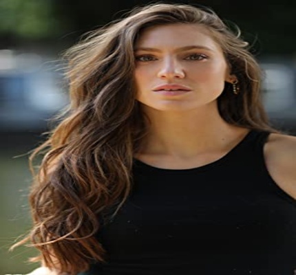 Official profile picture of Lara Pictet