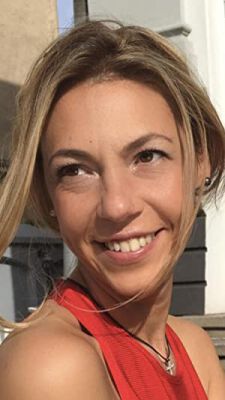 Official profile picture of Laura Cosac