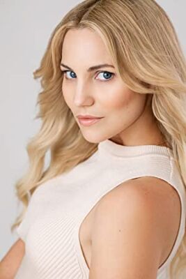 Official profile picture of Laura Flannery