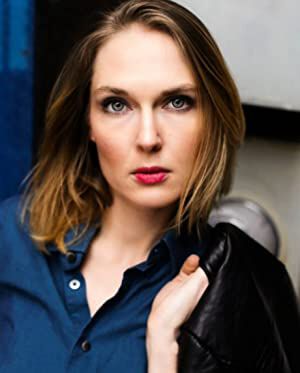Official profile picture of Laura Henderson