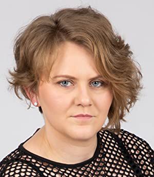 Official profile picture of Laura Saxon