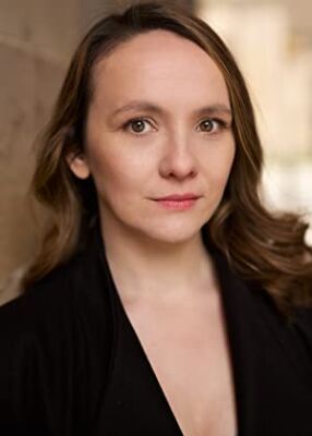 Official profile picture of Lauren C Moore