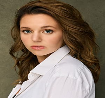 Official profile picture of Lauren Lee