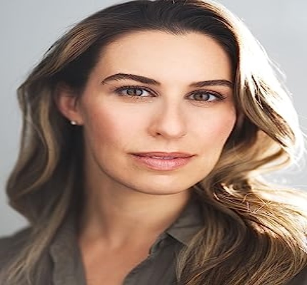 Official profile picture of Lauren Pepin