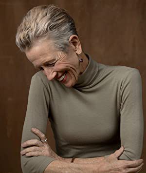 Official profile picture of Lauren Peterson