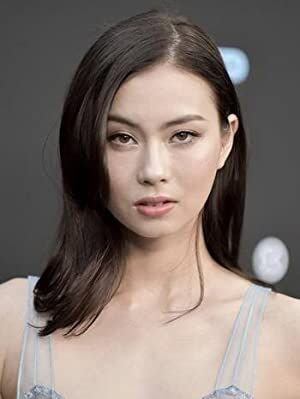 Official profile picture of Lauren Tsai